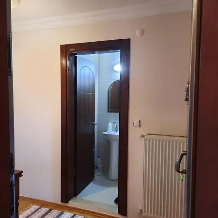 Deniz Manzarali Teras Cati Kati * Trabzon