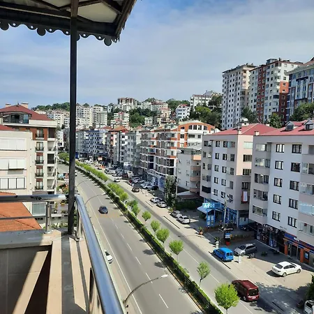 Deniz Manzarali Teras Cati Kati Apartment Trabzon